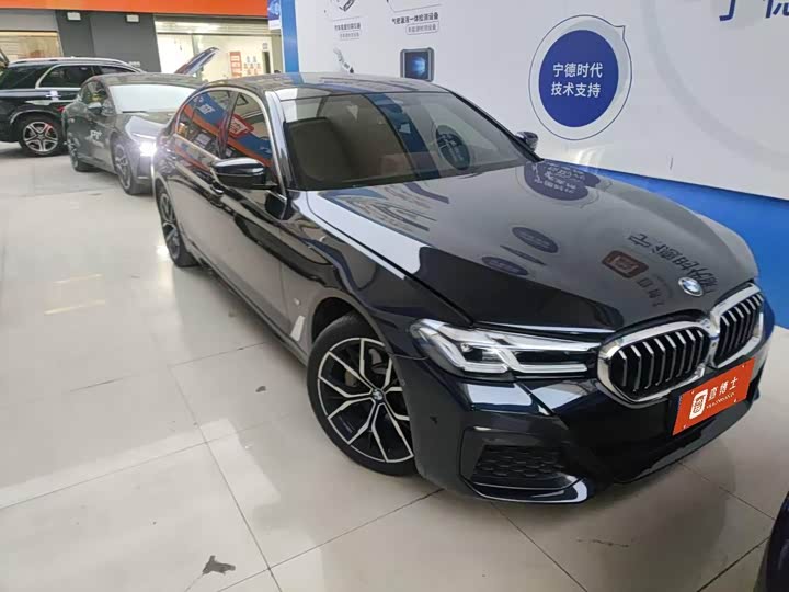 Фото 5 - BMW 5 Series