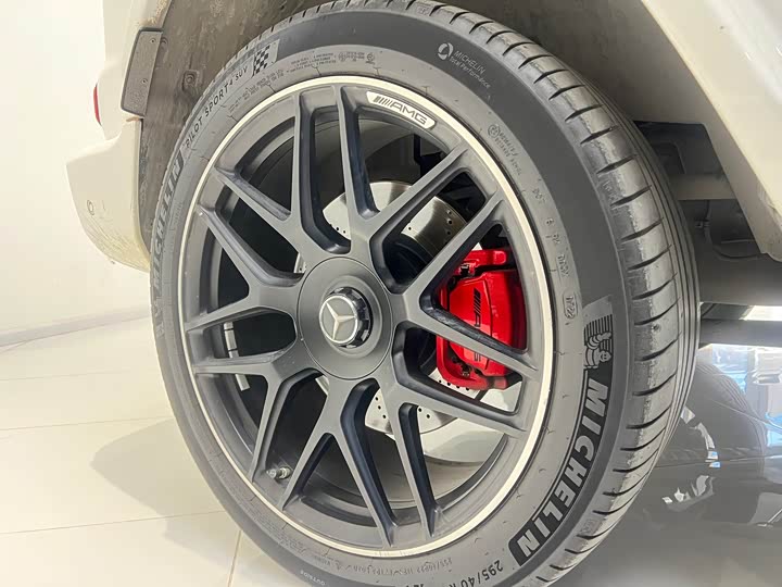 Фото 9 - Mercedes-Benz G-Class AMG