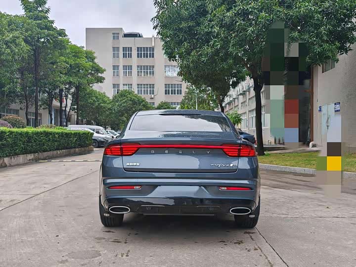 Фото 4 - Geely Preface