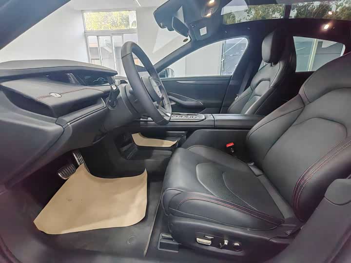 Фото 5 - Xiaomi SU7