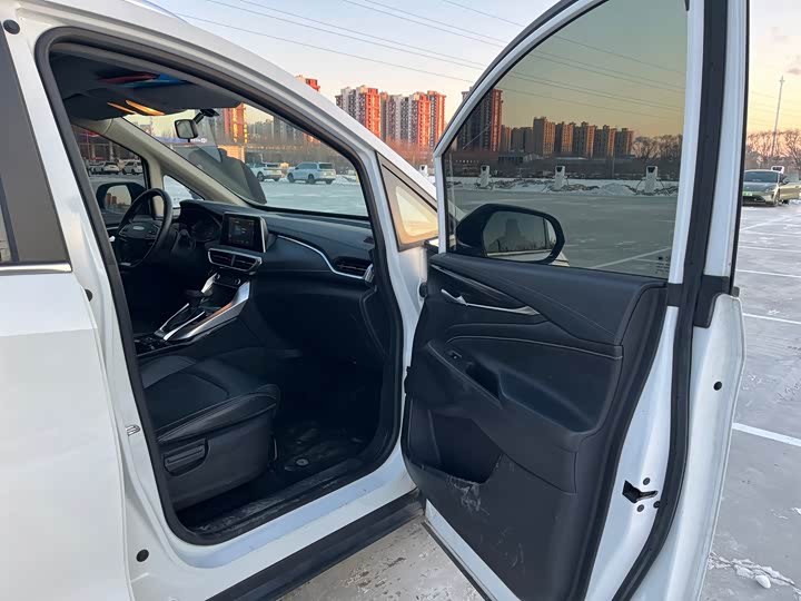 Фото 7 - Maxus G50