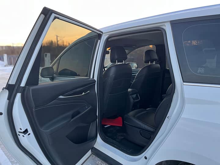 Фото 8 - Maxus G50