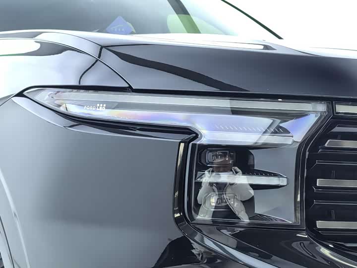 Фото 4 - Ford Edge