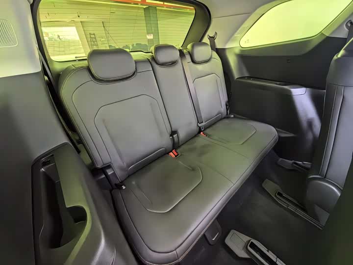 Фото 8 - Ford Edge