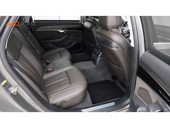 Фото 8 - Audi A8