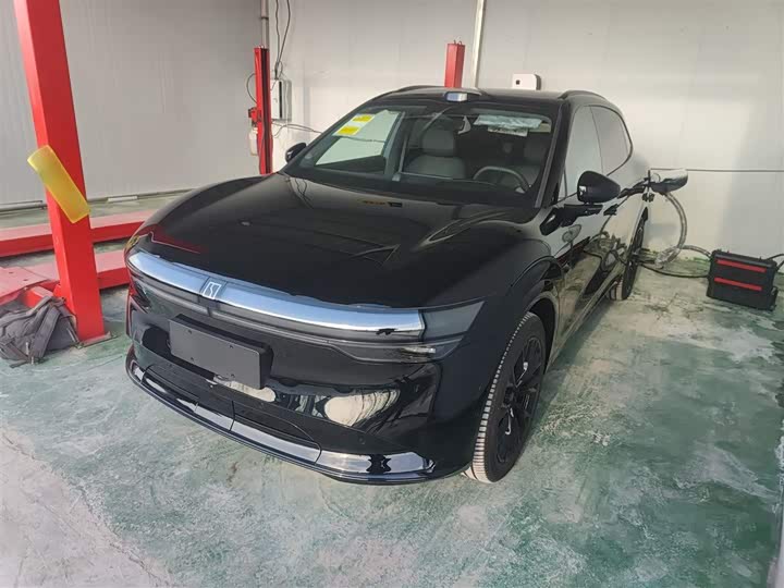 Фото 2 - Zeekr 7X