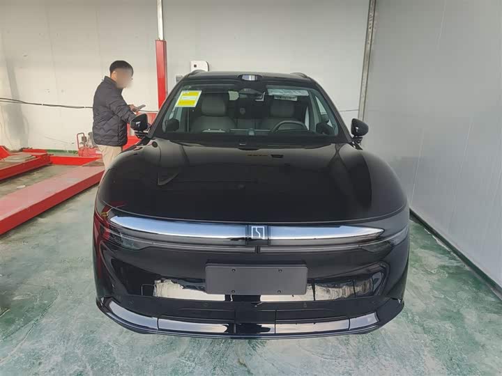 Фото 3 - Zeekr 7X