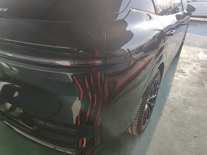 Фото 8 - Zeekr 7X