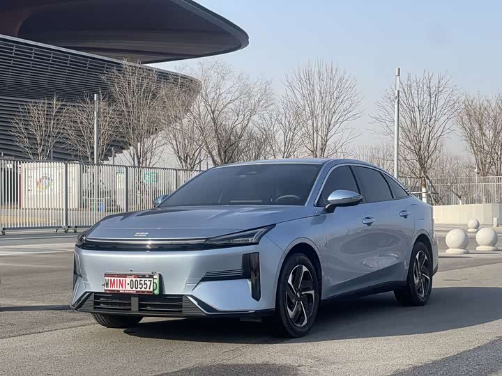 Фото 1 - Geely Galaxy L6