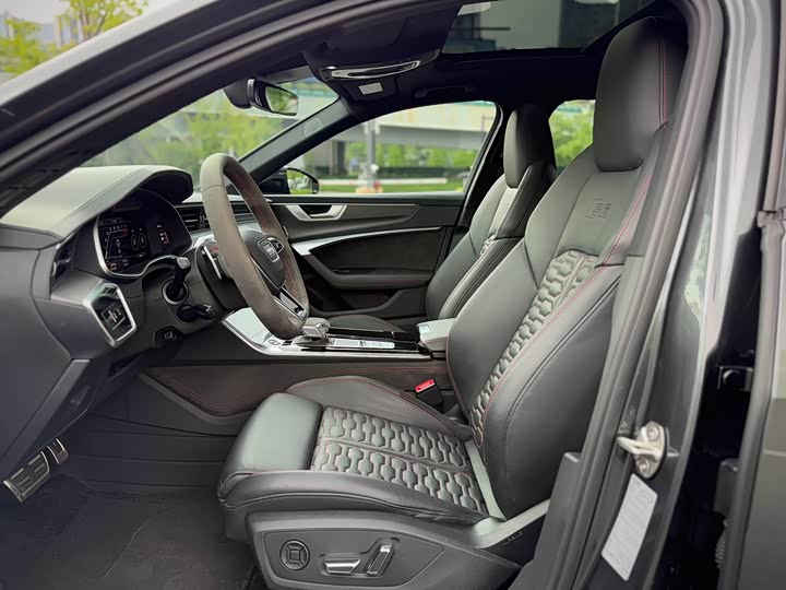 Фото 8 - Audi RS 6