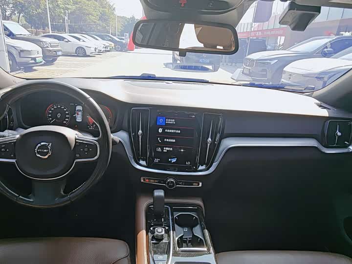 Фото 9 - Volvo S60 Hybrid
