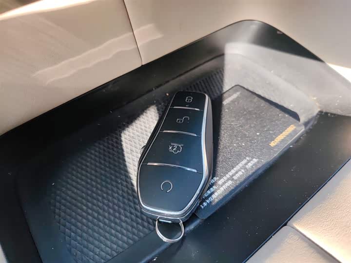 Фото 9 - BYD Dolphin