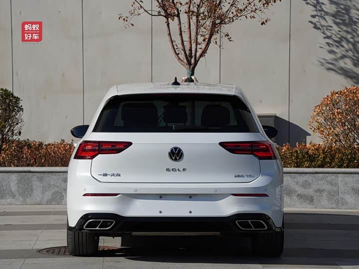 Фото 7 - Volkswagen Golf