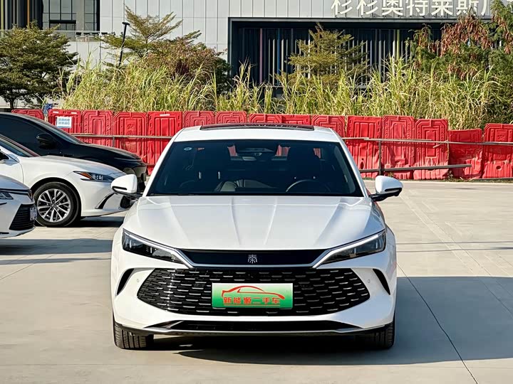 Фото 2 - BYD Qin L