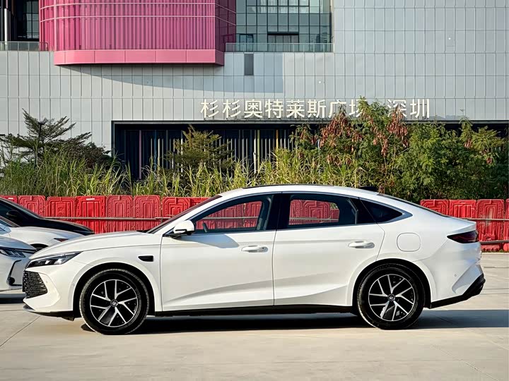 Фото 7 - BYD Qin L