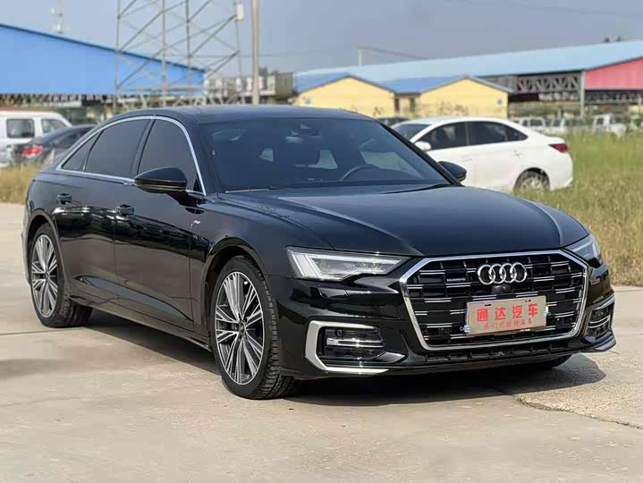 Фото 3 - Audi A6L