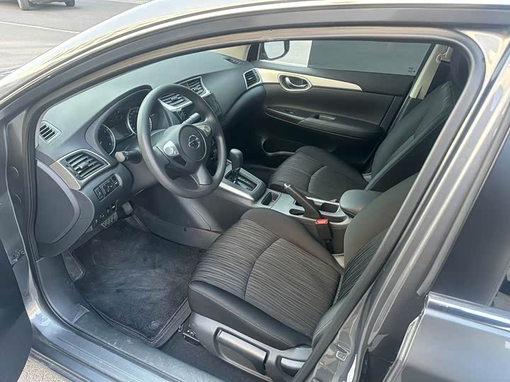 Фото 4 - Nissan Sylphy