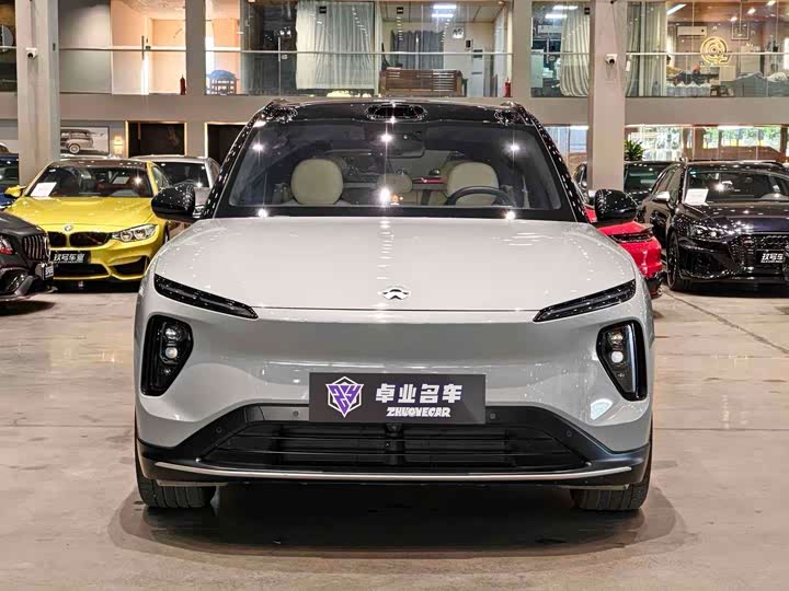 Фото 2 - Nio ES6