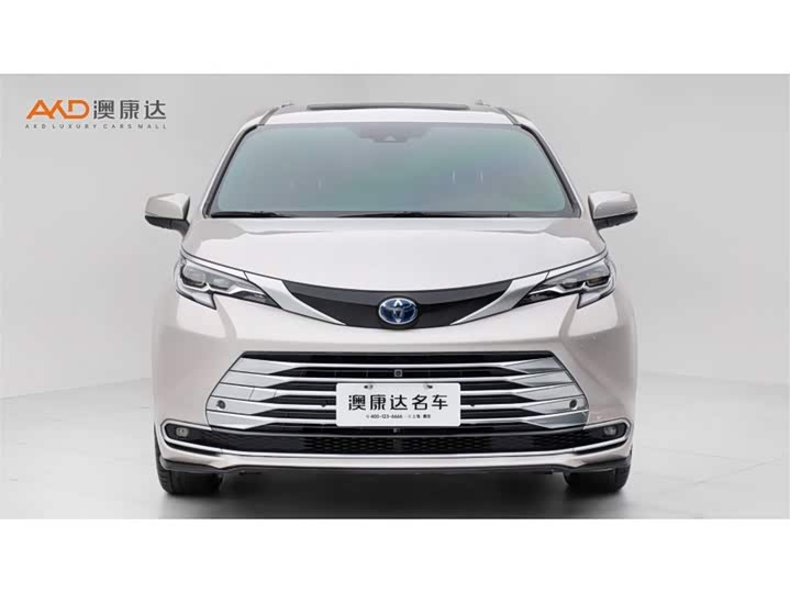 Фото 2 - Toyota Sienna