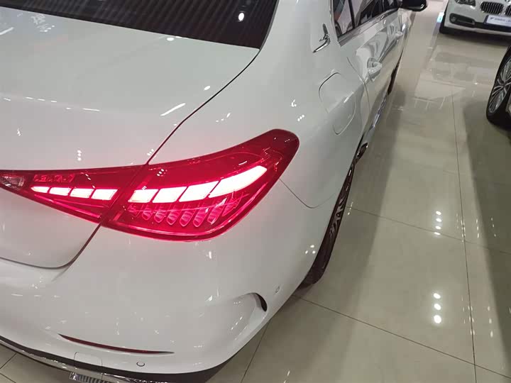 Фото 8 - Mercedes-Benz C-Class