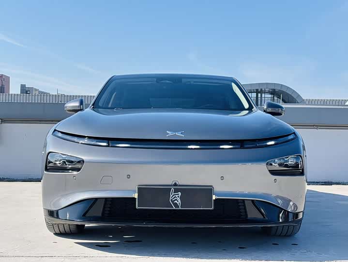 Фото 2 - XPeng P7