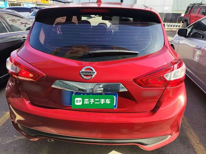 Фото 6 - Nissan Tiida