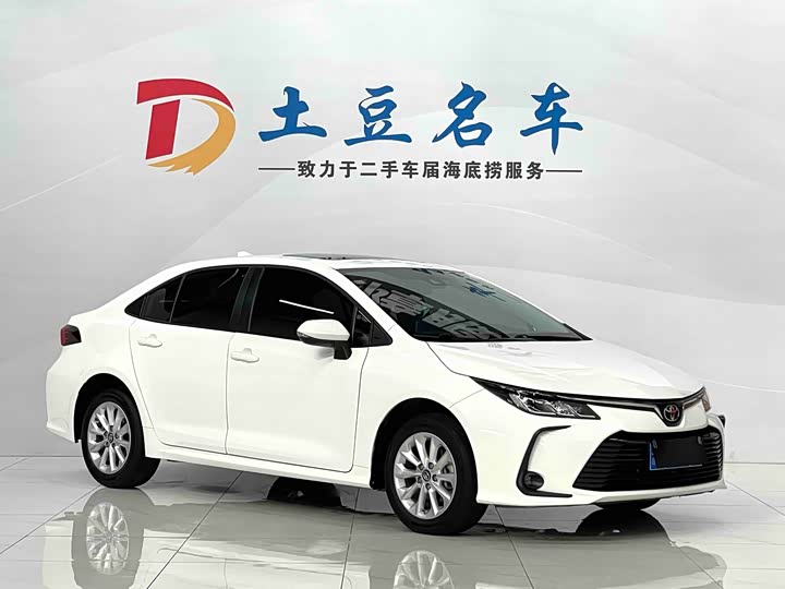 Фото 3 - Toyota Corolla