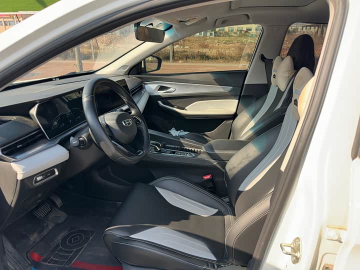 Фото 3 - Geely Binrui