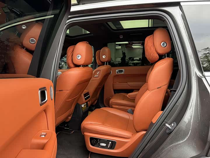 Фото 9 - LiXiang L8