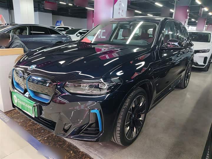 Фото 2 - BMW iX3