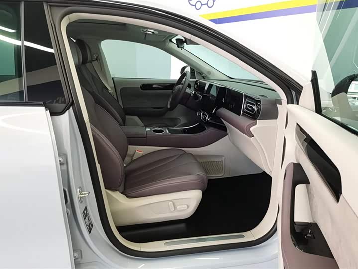 Фото 8 - Leapmotor C11