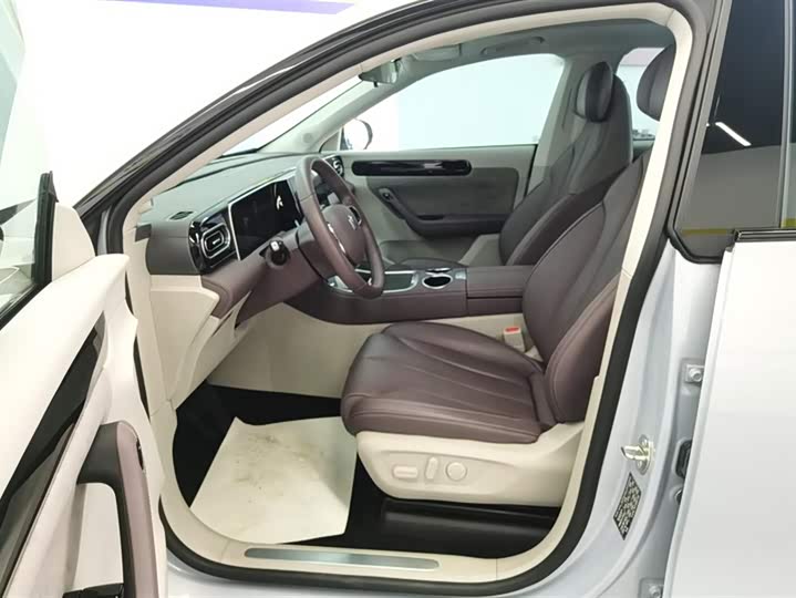 Фото 9 - Leapmotor C11