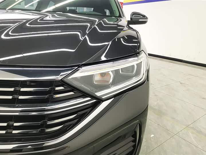 Фото 5 - Volkswagen Sagitar L