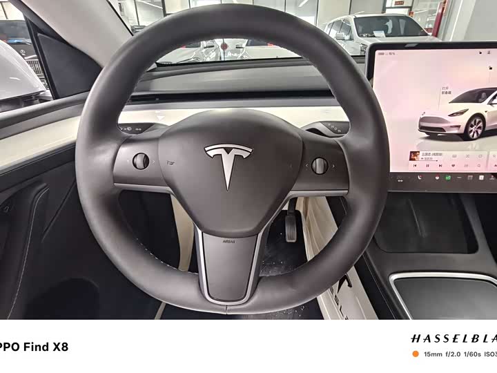 Фото 8 - Tesla Model Y