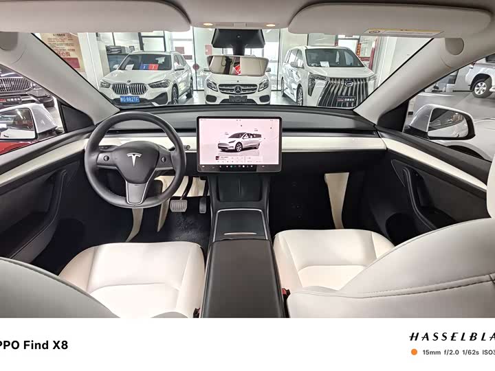 Фото 9 - Tesla Model Y