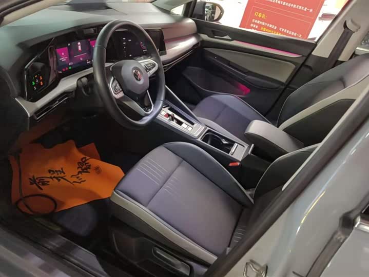 Фото 9 - Volkswagen Golf