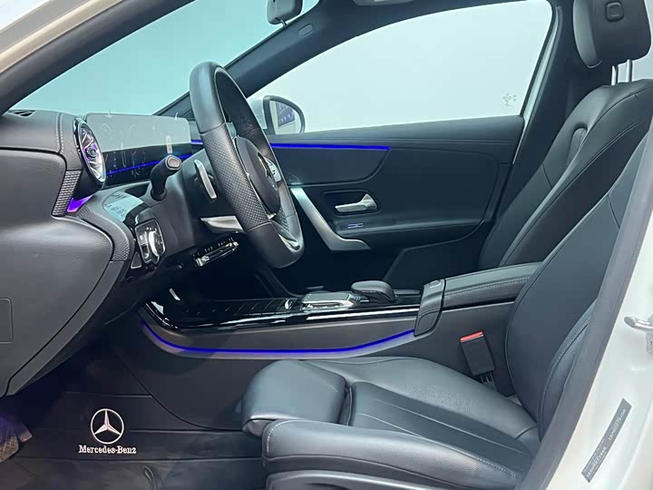 Фото 8 - Mercedes-Benz A-Class