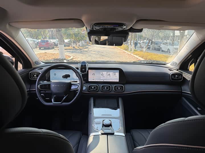 Фото 8 - Chery Tiggo 9