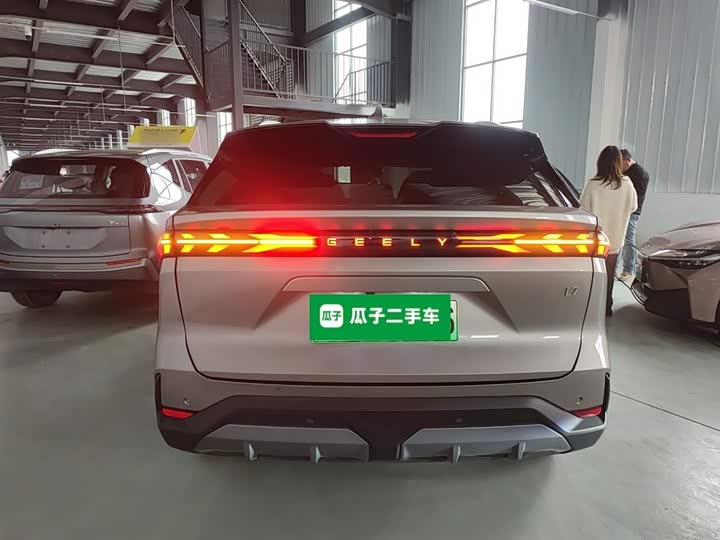 Фото 6 - Geely Galaxy L7