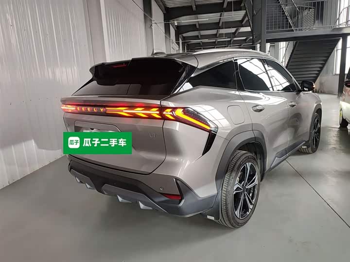 Фото 7 - Geely Galaxy L7