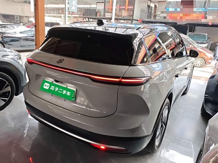 Фото 7 - Nio ES6