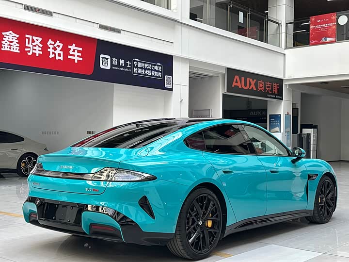 Фото 4 - Xiaomi SU7