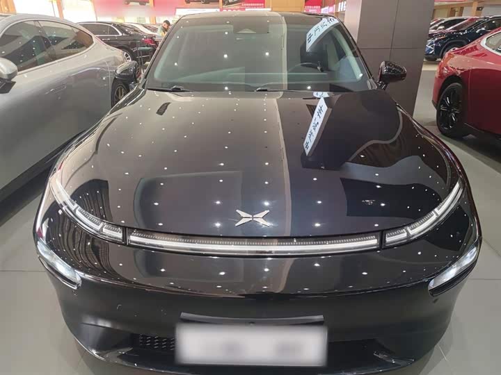 Фото 3 - XPeng P7