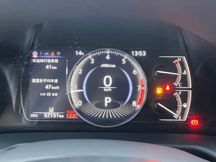 Фото 7 - Lexus ES