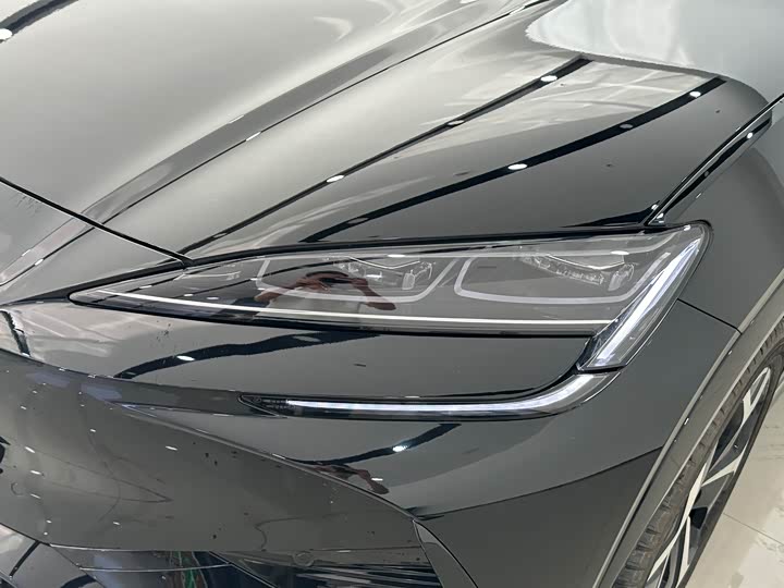 Фото 3 - BYD Sea Lion 07 EV