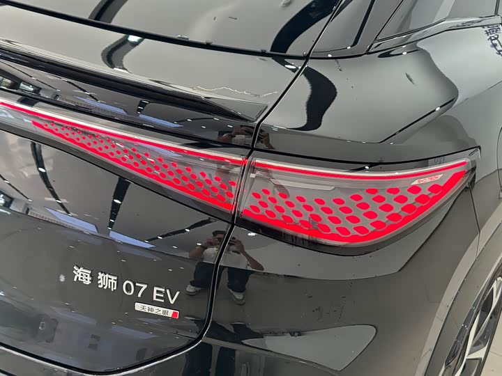 Фото 6 - BYD Sea Lion 07 EV