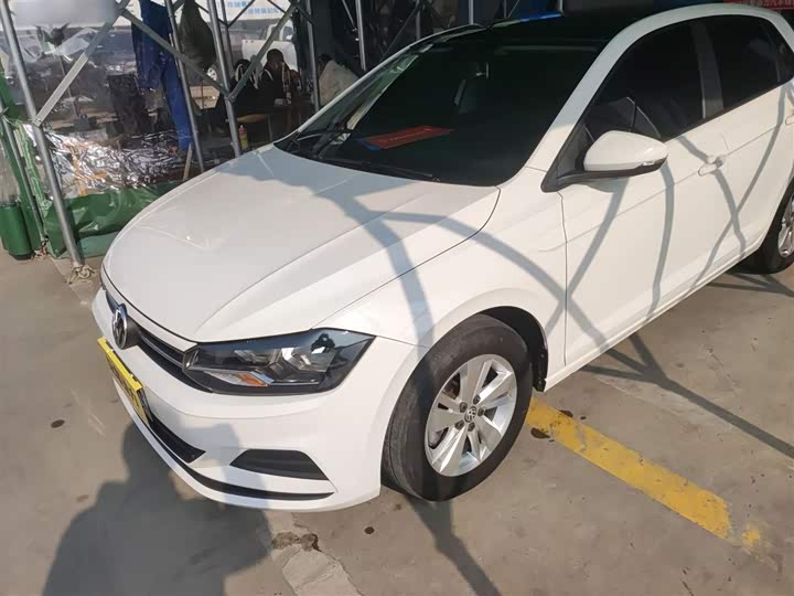Фото 2 - Volkswagen Polo