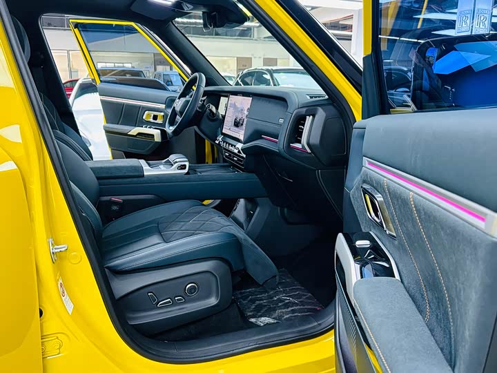 Фото 8 - Changan Deepal G318