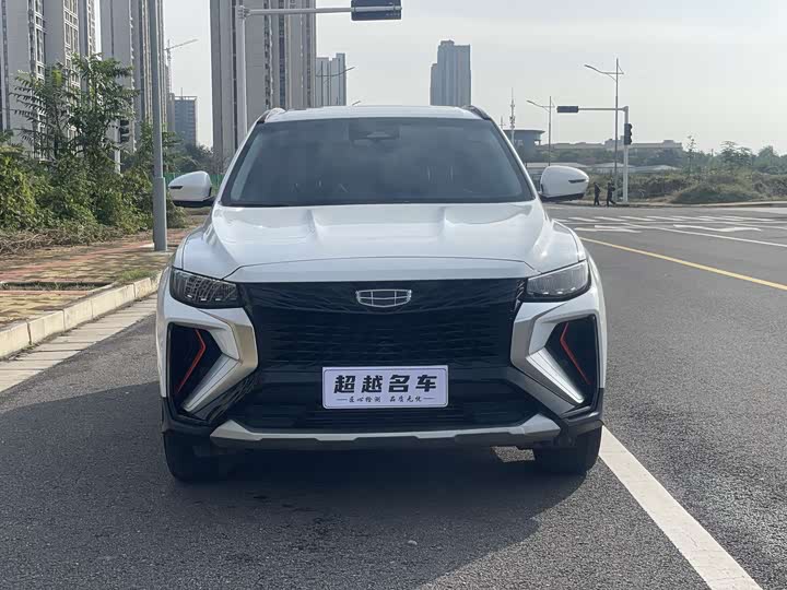 Фото 2 - Geely Atlas