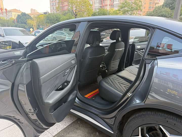 Фото 5 - Changan Deepal SL03